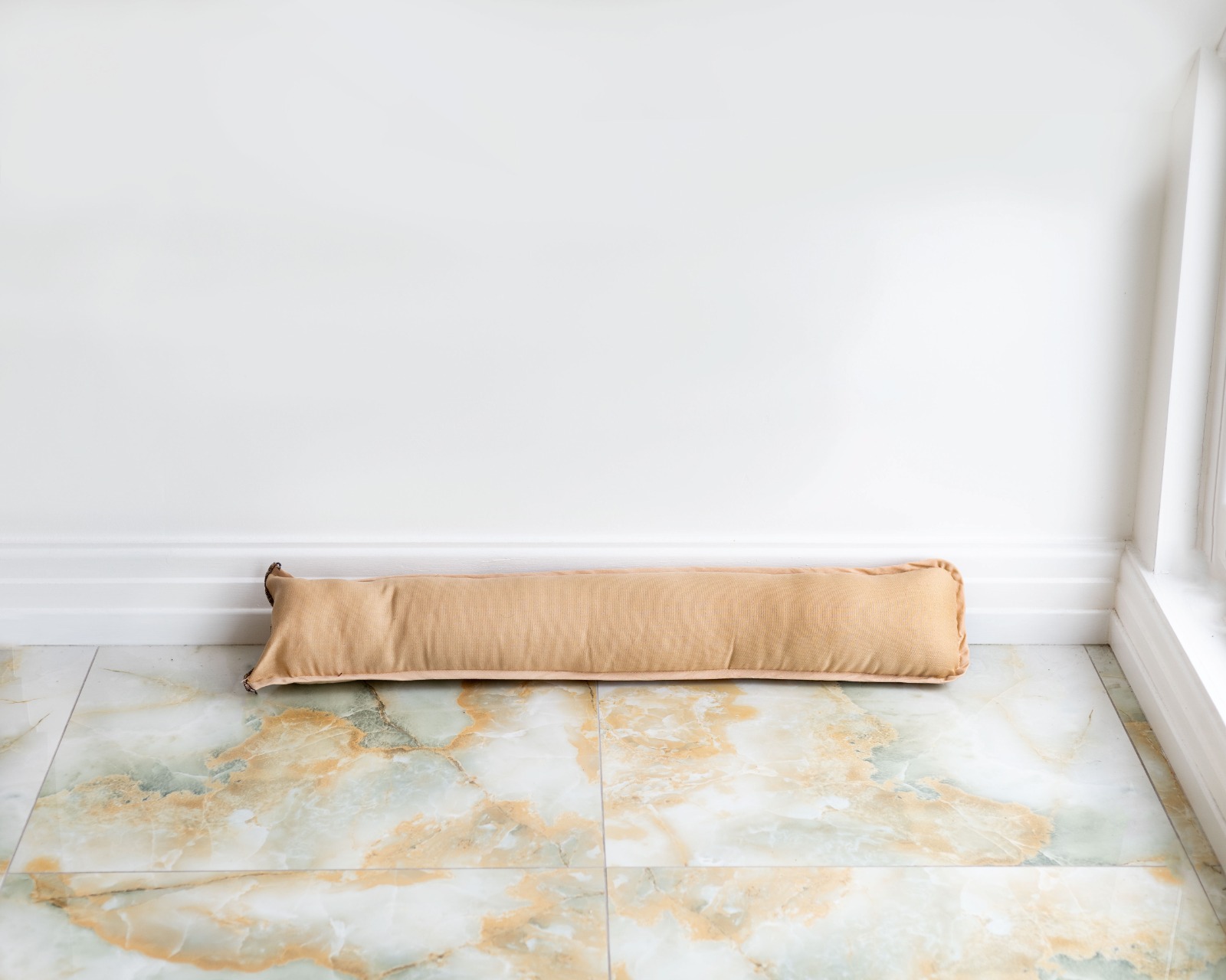 Premium Soft Hollowfibre Door Draft Stopper – Energy Saving, Noise & Cold Air Blocker – Chocolate Brown (90x18x10cm) - Image 4