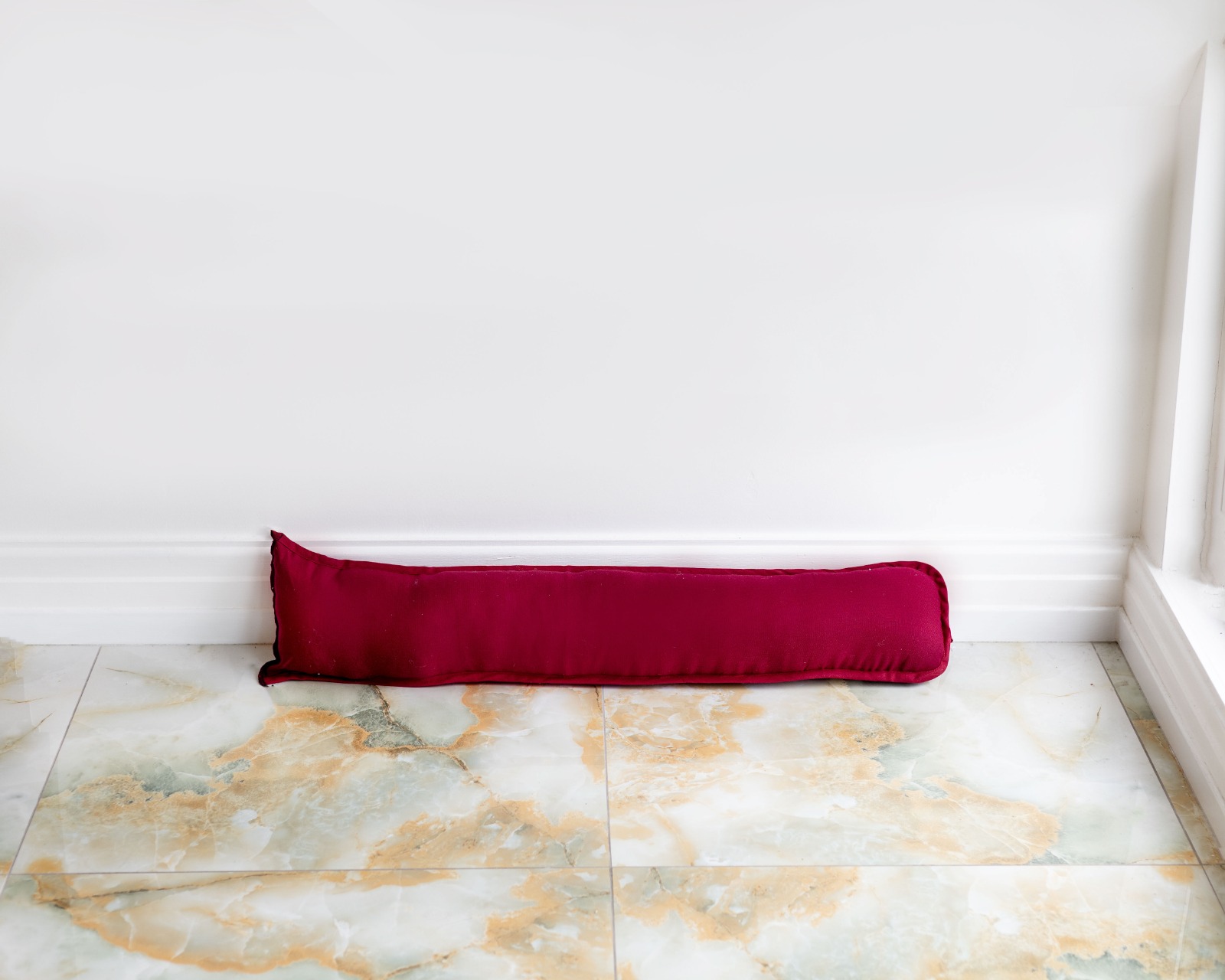 Premium Soft Hollowfibre Door Draft Stopper – Energy Saving, Noise & Cold Air Blocker – Chocolate Brown (90x18x10cm) - Image 5